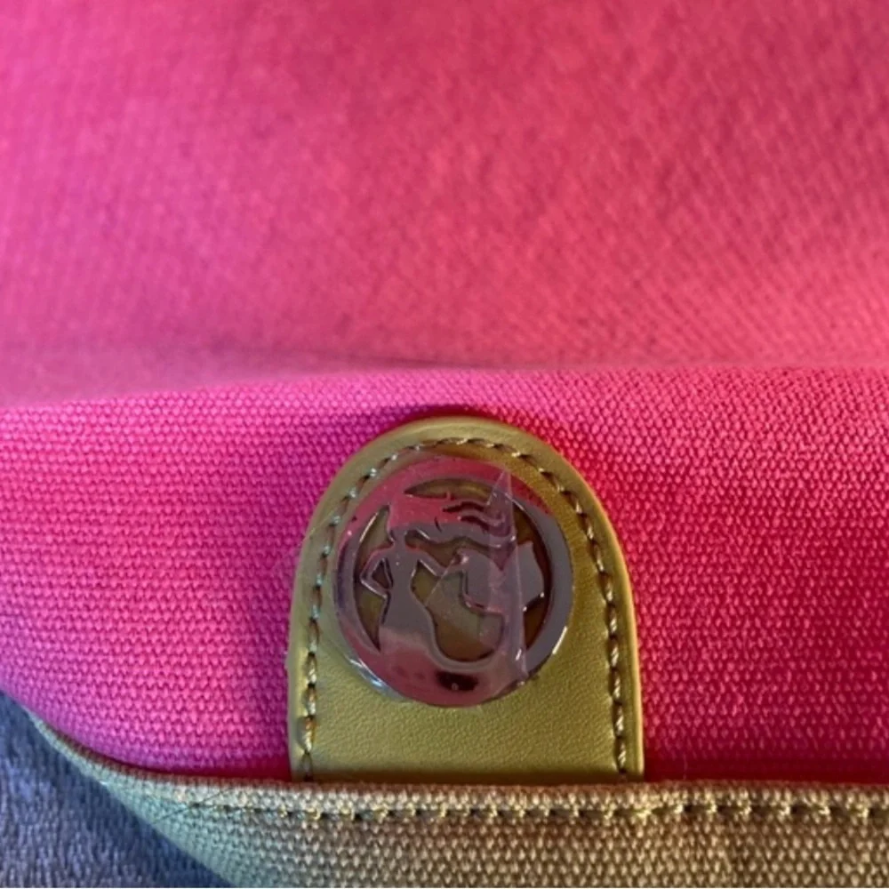 NWT Spartina 449 Pink Flamingo Tote Backpack Bag Pink Beach Vacation.
Gorgeous - Picture 5 of 6